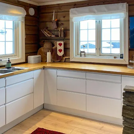 Hébergement de vacances Stunning In With Kitchen *